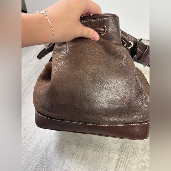 Dooney & Bourke vintage brown leather drawstring bucket bag - Picture 6 of 10